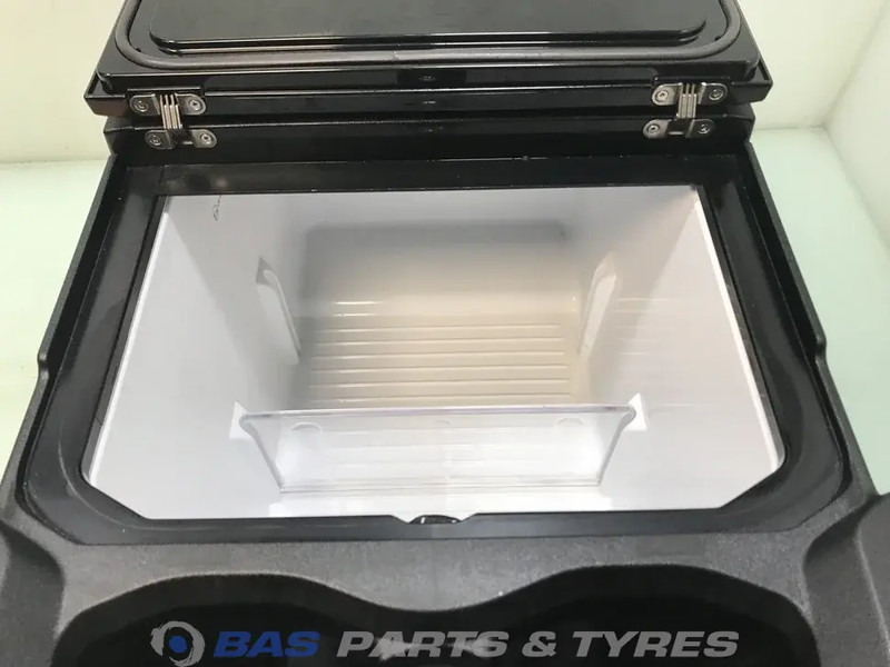 DAF XG+ Koelkast DAF 35 Liter 2318729 - Recambio para Camión: foto 5 DAF XG+ Koelkast DAF 35 Liter 2318729 - Recambio para Camión: foto 5