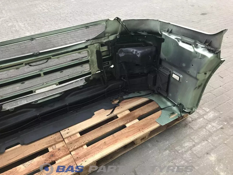 Scania R-Serie Bumper Scania 1885940 - Parachoques para Camión: foto 5 Scania R-Serie Bumper Scania 1885940 - Parachoques para Camión: foto 5