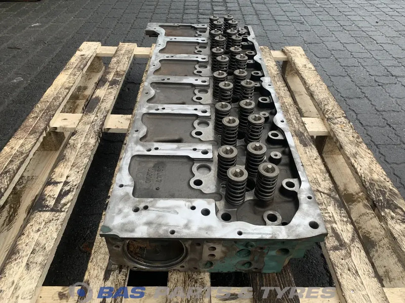 Volvo Cilinderkop Volvo D11C 450 C1 21092409 - Bloque de cilindros para Camión: foto 2 Volvo Cilinderkop Volvo D11C 450 C1 21092409 - Bloque de cilindros para Camión: foto 2