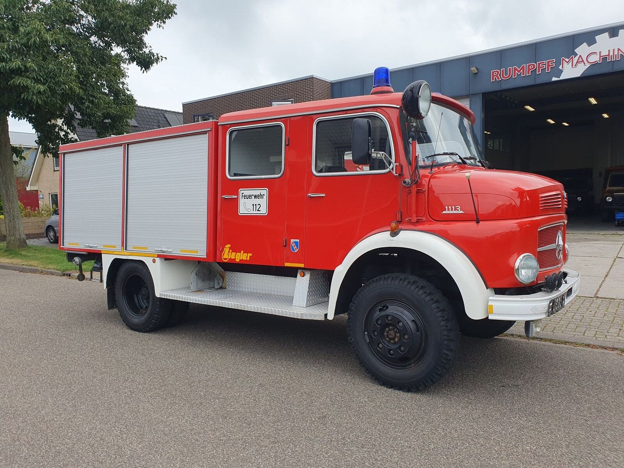 Mercedes-Benz Mercedes LAF 1113 B 4WD | 6-cilinder Turbo (Overland Camper) brandweerwagen - Camión de bomberos: foto 1 Mercedes-Benz Mercedes LAF 1113 B 4WD | 6-cilinder Turbo (Overland Camper) brandweerwagen - Camión de bomberos: foto 1