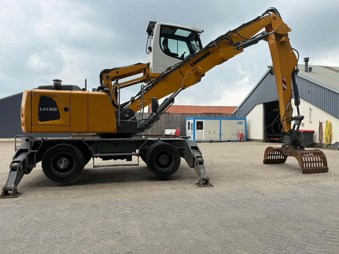 LIEBHERR LH22M - Manipulador de materiales: foto 3 LIEBHERR LH22M - Manipulador de materiales: foto 3