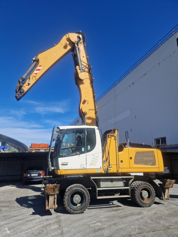 LIEBHERR LH30M - Manipulador de materiales: foto 1 LIEBHERR LH30M - Manipulador de materiales: foto 1