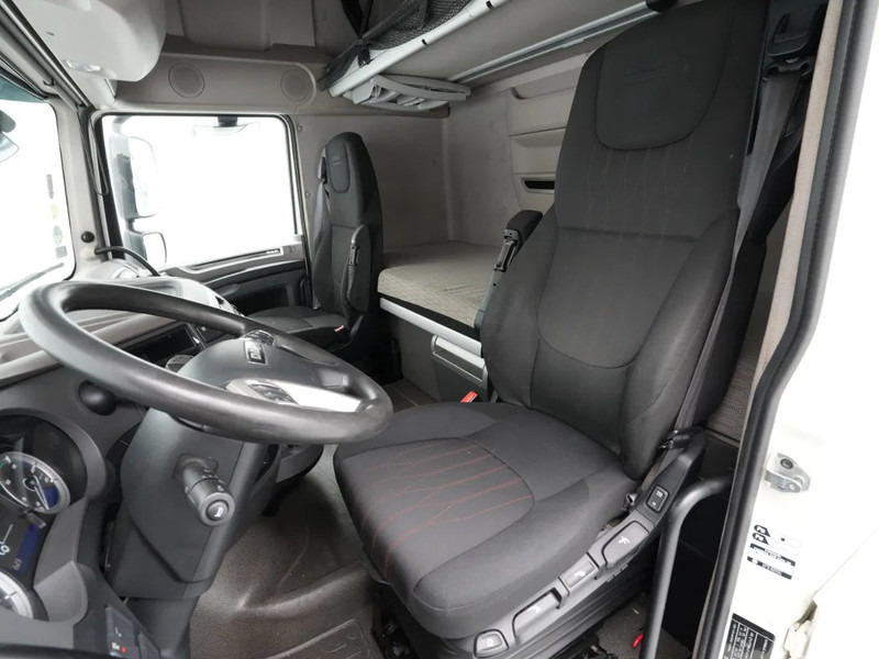 Cabeza tractora DAF XF 480 FT Super Space Cab, PTO Prep: foto 14