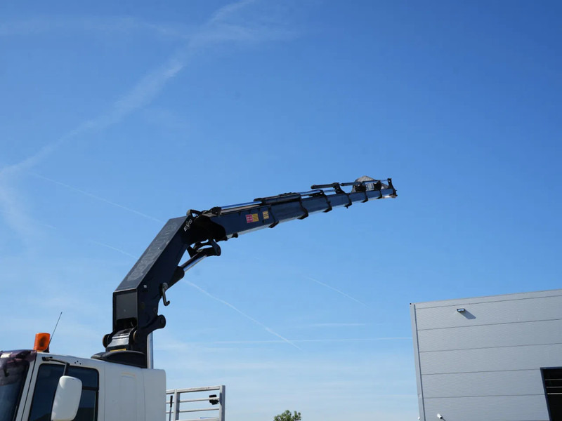 DAF CF 85 FAN Kraanwagen met bak, 47 t. HMF kraan - Camión grúa: foto 2 DAF CF 85 FAN Kraanwagen met bak, 47 t. HMF kraan - Camión grúa: foto 2