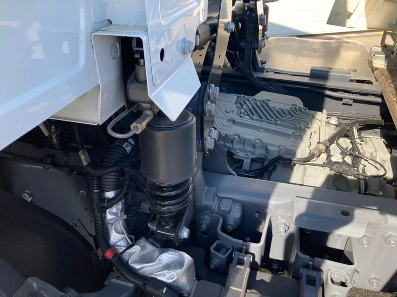 Leasing de DAF XD 450 FAN CHASSIS SLEEPER CAB PTO STEERING LIFTAXLE 480WB - NEW DAF XD 450 FAN CHASSIS SLEEPER CAB PTO STEERING LIFTAXLE 480WB - NEW: foto 9