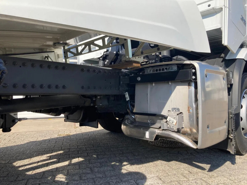 Leasing de DAF XD 450 FAN CHASSIS SLEEPER CAB PTO STEERING LIFTAXLE 480WB - NEW DAF XD 450 FAN CHASSIS SLEEPER CAB PTO STEERING LIFTAXLE 480WB - NEW: foto 13