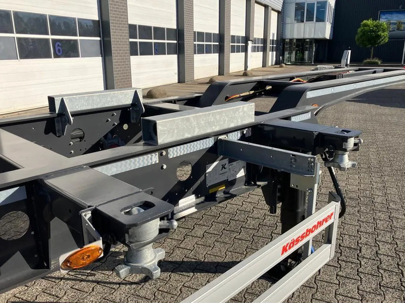 Kässbohrer SHG AVH / 45 - 12 / 27 Voor- en achterzijde uitschuifbaar -> 20"/40"/45" - Semirremolque portacontenedore/ Intercambiable: foto 4 Kässbohrer SHG AVH / 45 - 12 / 27 Voor- en achterzijde uitschuifbaar -> 20"/40"/45" - Semirremolque portacontenedore/ Intercambiable: foto 4