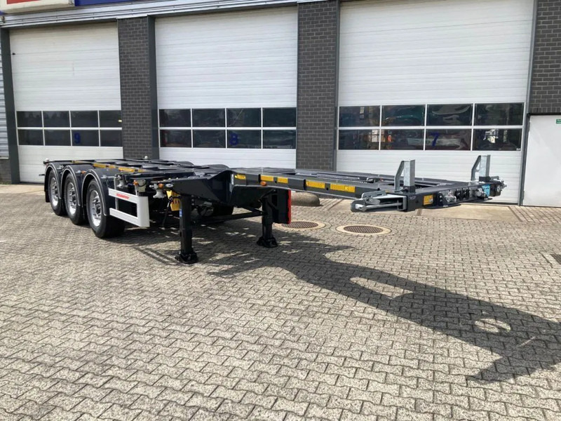 Kässbohrer SHG AVMH / 45 - 12 / 27 - Multi uitschuifbaar chassis -> 20"/30"/40"/45" - Semirremolque portacontenedore/ Intercambiable: foto 4 Kässbohrer SHG AVMH / 45 - 12 / 27 - Multi uitschuifbaar chassis -> 20"/30"/40"/45" - Semirremolque portacontenedore/ Intercambiable: foto 4