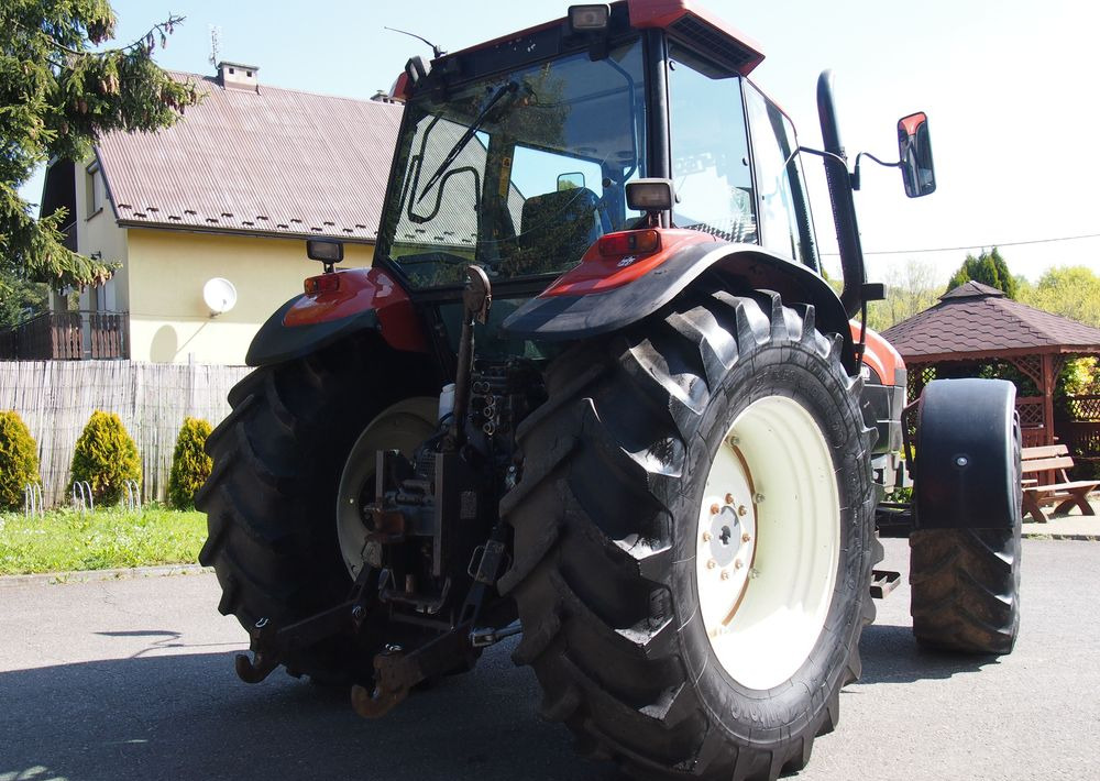 Leasing de  Ciągnik New Holland NH M 135 1998 NEW HOLLAND TM M135 Ciągnik New Holland NH M 135 1998 NEW HOLLAND TM M135: foto 7