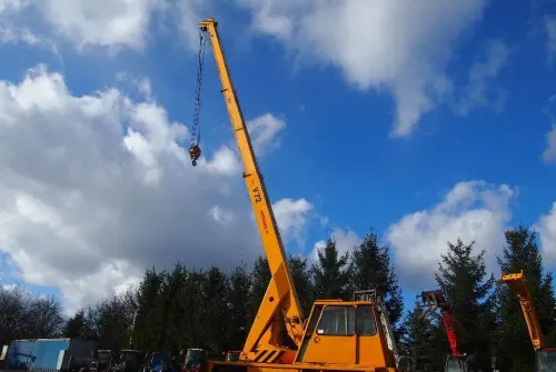 Dźwig Demag V72 1991 Dźwig żuraw Demag V72 12T 13m - Autogrúa: foto 1 Dźwig Demag V72 1991 Dźwig żuraw Demag V72 12T 13m - Autogrúa: foto 1