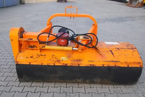 Kosiarka bijakowa 2M 2005 Szerokość robocza 2m - Desbrozadora de martillos: foto 2 Kosiarka bijakowa 2M 2005 Szerokość robocza 2m - Desbrozadora de martillos: foto 2