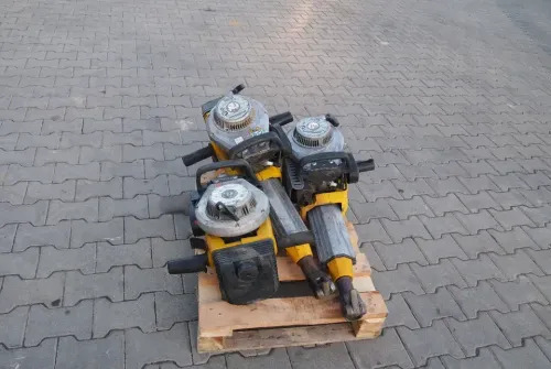 Młot wyburzeniowy Wacker BH23 2010 spalinowy - Equipo de construcción: foto 2 Młot wyburzeniowy Wacker BH23 2010 spalinowy - Equipo de construcción: foto 2