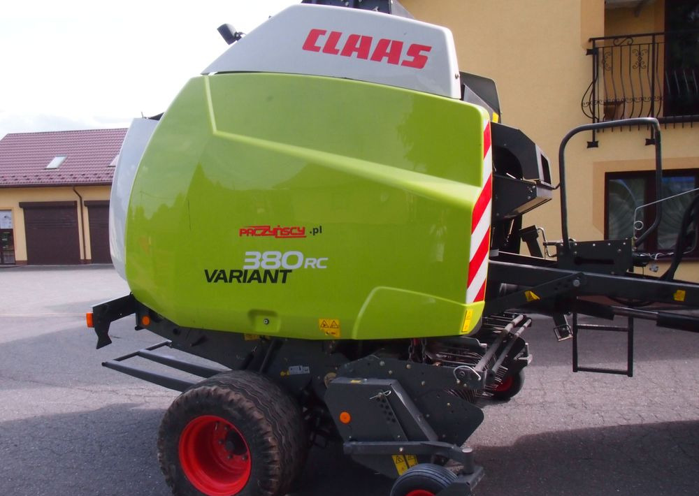 Prasa Claas VARIANT 380 RC  2014 Prasa rolująca z nożami i opuszczana podłoga - Rotoempacadora: foto 3 Prasa Claas VARIANT 380 RC  2014 Prasa rolująca z nożami i opuszczana podłoga - Rotoempacadora: foto 3