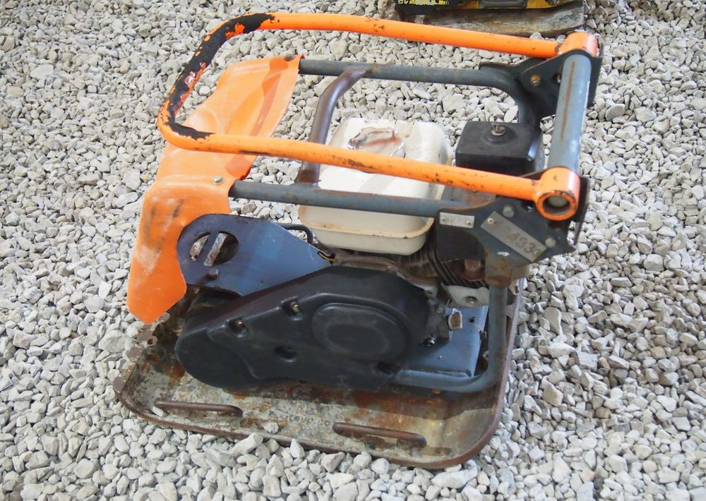 Ubijarka Belle PC5000E 2009 Zagęszczarka ubijarka Bella - Plancha reversible: foto 4 Ubijarka Belle PC5000E 2009 Zagęszczarka ubijarka Bella - Plancha reversible: foto 4