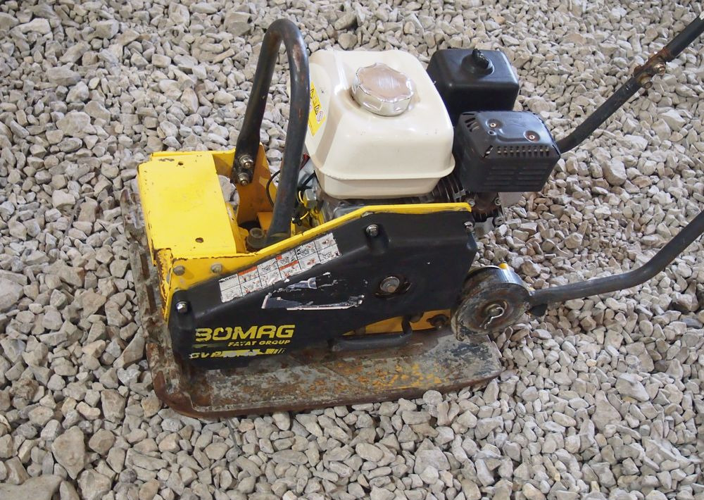 Ubijarka Bomag BVP 18/45 2019 Zagęszczarka Bomag 91 - Plancha reversible: foto 1 Ubijarka Bomag BVP 18/45 2019 Zagęszczarka Bomag 91 - Plancha reversible: foto 1