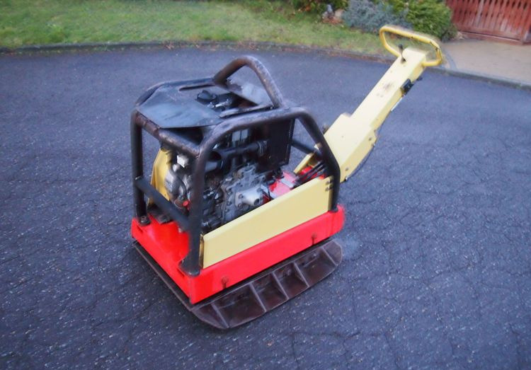 Ubijarka Dynapac Dynapac lg500 2010 Zagęszczarka Dynapac LG500 - Plancha reversible: foto 1 Ubijarka Dynapac Dynapac lg500 2010 Zagęszczarka Dynapac LG500 - Plancha reversible: foto 1