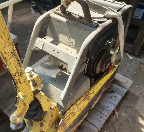 Ubijarka Wacker 4045 - Plancha reversible: foto 1 Ubijarka Wacker 4045 - Plancha reversible: foto 1