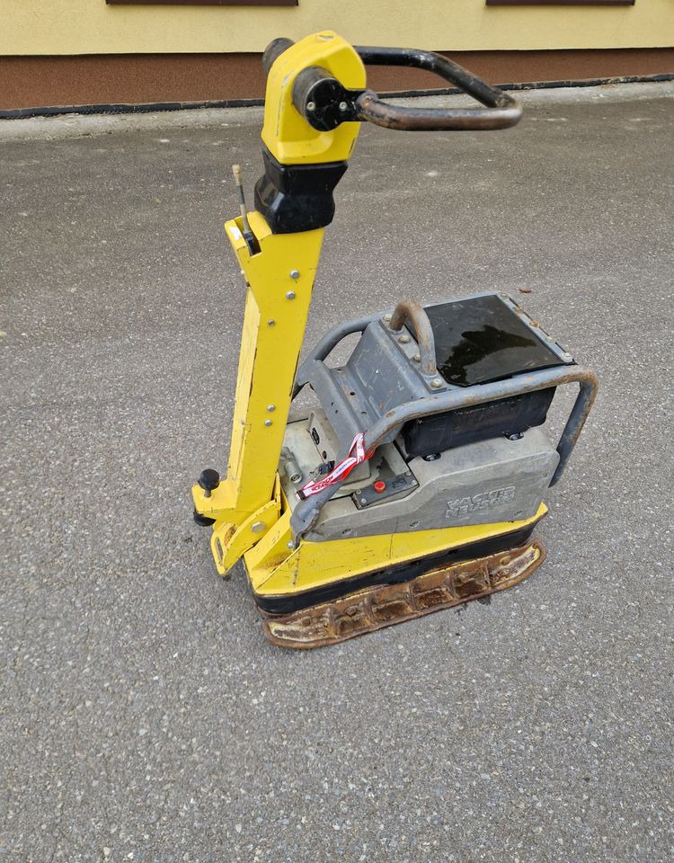 Ubijarka Wacker DPU 4545 2018 Ubijarka zagęszczarka płyta Wacker DPU 4545 - Plancha reversible: foto 1 Ubijarka Wacker DPU 4545 2018 Ubijarka zagęszczarka płyta Wacker DPU 4545 - Plancha reversible: foto 1