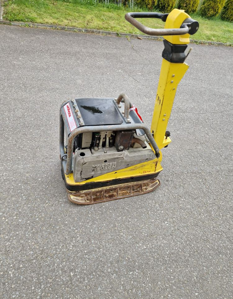 Ubijarka Wacker DPU 4545 2018 Ubijarka zagęszczarka płyta Wacker DPU 4545 - Plancha reversible: foto 3 Ubijarka Wacker DPU 4545 2018 Ubijarka zagęszczarka płyta Wacker DPU 4545 - Plancha reversible: foto 3