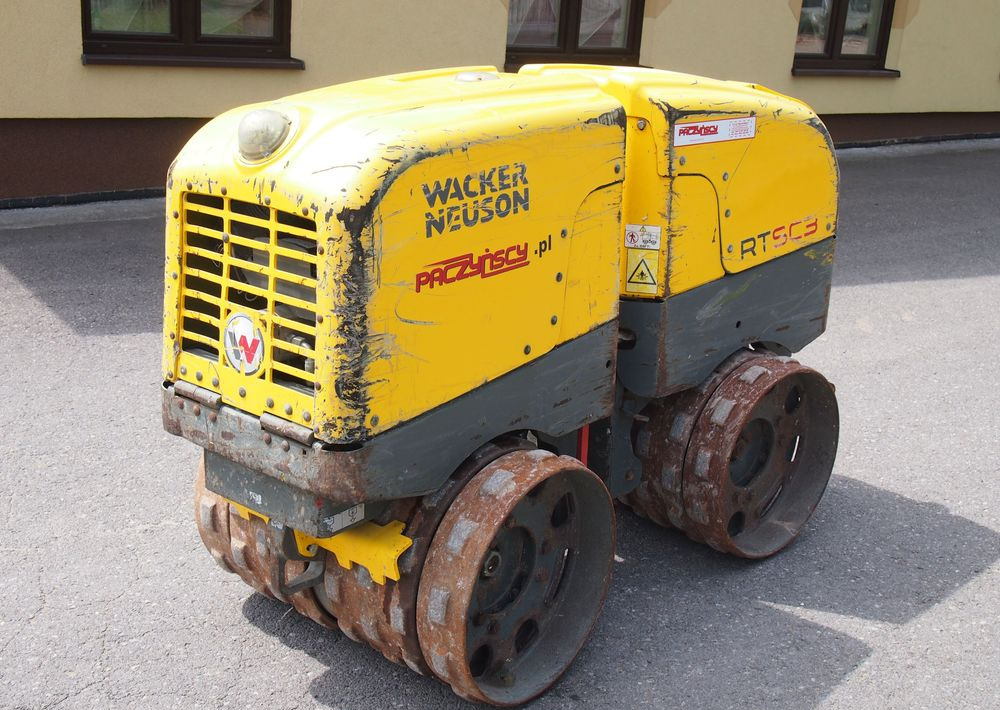 Walec Wacker RT-SC3 2015 Walec kołek - Mini compactadora: foto 1 Walec Wacker RT-SC3 2015 Walec kołek - Mini compactadora: foto 1