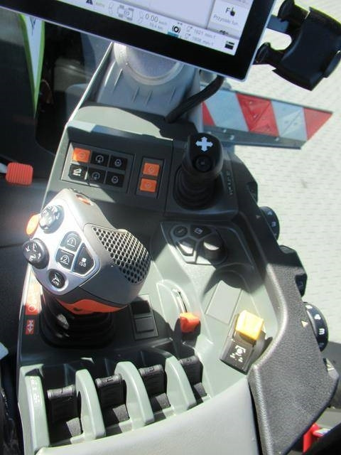 Claas Xerion 5000 Trac - Tractor: foto 4 Claas Xerion 5000 Trac - Tractor: foto 4