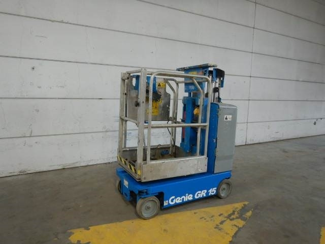 Genie GR15 - Plataforma de mástil vertical: foto 3 Genie GR15 - Plataforma de mástil vertical: foto 3