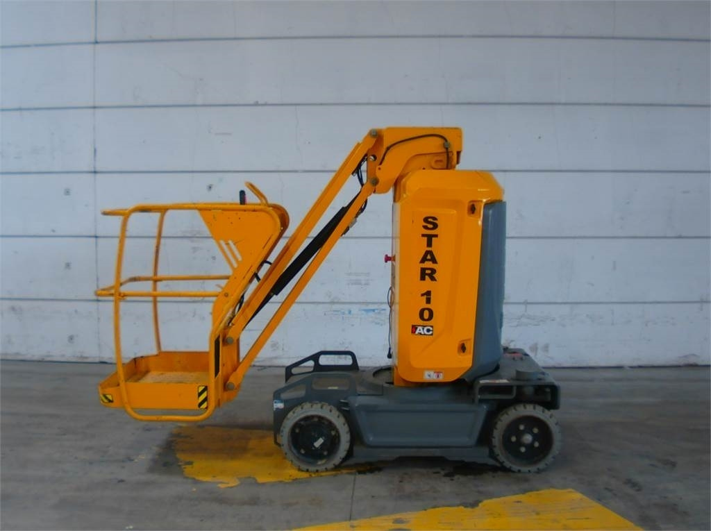 Haulotte STAR 10 - Plataforma de mástil vertical: foto 1 Haulotte STAR 10 - Plataforma de mástil vertical: foto 1