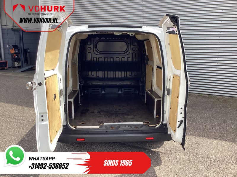 Nissan E-NV200 Van Business 40 kWh EXPORT ONLY 200km WLTP Snellader/ Climate/ Camera/ Cruise - Furgón, Furgoneta eléctrica: foto 5 Nissan E-NV200 Van Business 40 kWh EXPORT ONLY 200km WLTP Snellader/ Climate/ Camera/ Cruise - Furgón, Furgoneta eléctrica: foto 5