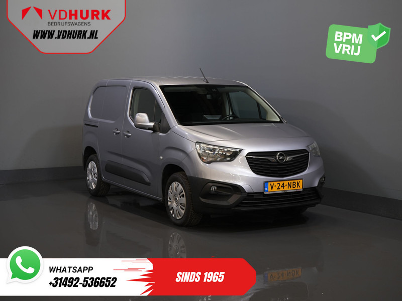 Opel Combo 1.2 Turbo 130 pk Aut. BENZINE BPM VRIJ! Keyless/ Carplay/ PDC/ Cruise/ Trekhaak/ Airco - Furgoneta pequeña: foto 1 Opel Combo 1.2 Turbo 130 pk Aut. BENZINE BPM VRIJ! Keyless/ Carplay/ PDC/ Cruise/ Trekhaak/ Airco - Furgoneta pequeña: foto 1