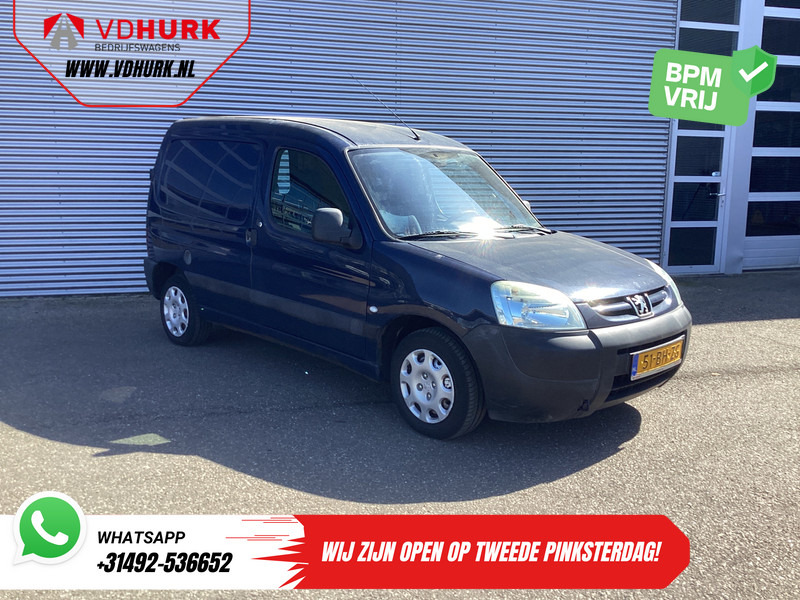 Peugeot Partner 1.4 75 pk BENZINE/ Riem V.V/ NL auto/ Trekhaak/ Radio - Furgoneta pequeña: foto 1 Peugeot Partner 1.4 75 pk BENZINE/ Riem V.V/ NL auto/ Trekhaak/ Radio - Furgoneta pequeña: foto 1
