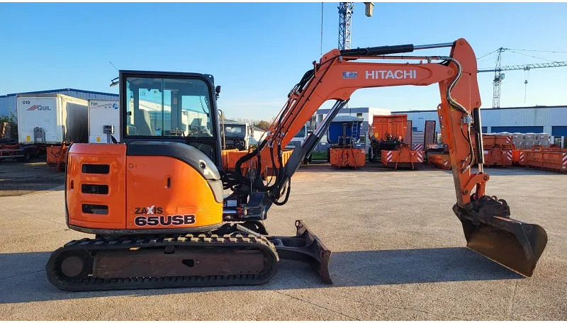Hitachi ZX65USB-5A CLR - Excavadora de cadenas: foto 5 Hitachi ZX65USB-5A CLR - Excavadora de cadenas: foto 5