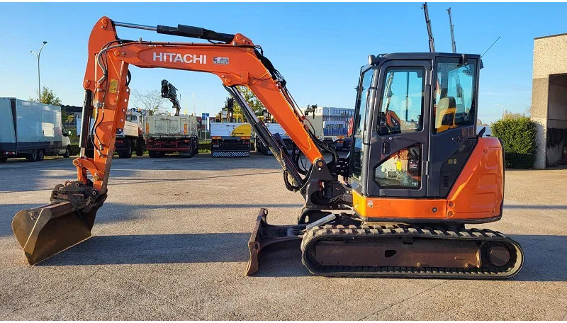Hitachi ZX65USB-5A CLR - Excavadora de cadenas: foto 2 Hitachi ZX65USB-5A CLR - Excavadora de cadenas: foto 2