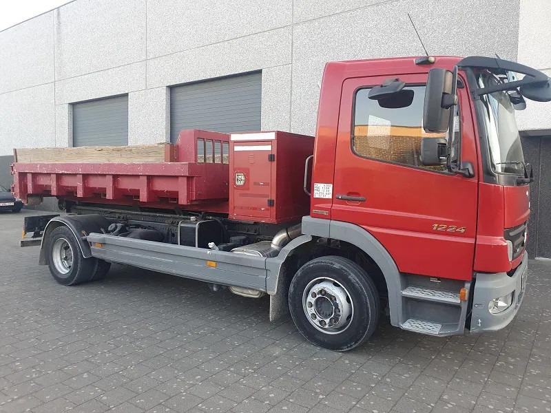 Mercedes-Benz Atego 1224 - Camión multibasculante: foto 2 Mercedes-Benz Atego 1224 - Camión multibasculante: foto 2