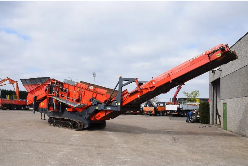 Terex FINLAY 883 - Cribadora: foto 1 Terex FINLAY 883 - Cribadora: foto 1