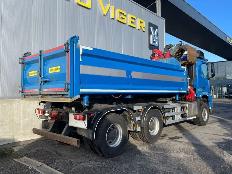 Mercedes-Benz Arocs 3342 *6x6*meegestuurd as*2zijdige kipper*Airco*Bluetooth - Camión volquete, Camión grúa: foto 2 Mercedes-Benz Arocs 3342 *6x6*meegestuurd as*2zijdige kipper*Airco*Bluetooth - Camión volquete, Camión grúa: foto 2