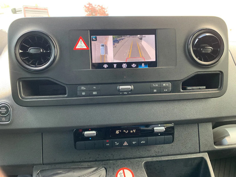 Mercedes-Benz Sprinter 315 L3H2*NEW Carrier xarios 350 -18°C*achteruitrijcamera*navigatie*zetelverwarming*360° camera* - Furgoneta frigorifica: foto 4 Mercedes-Benz Sprinter 315 L3H2*NEW Carrier xarios 350 -18°C*achteruitrijcamera*navigatie*zetelverwarming*360° camera* - Furgoneta frigorifica: foto 4