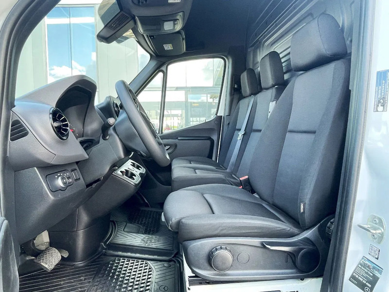 Mercedes-Benz Sprinter 315 L3H2*NEW Carrier xarios 350 -18°C*achteruitrijcamera*navigatie*zetelverwarming*360° camera* - Furgoneta frigorifica: foto 5 Mercedes-Benz Sprinter 315 L3H2*NEW Carrier xarios 350 -18°C*achteruitrijcamera*navigatie*zetelverwarming*360° camera* - Furgoneta frigorifica: foto 5
