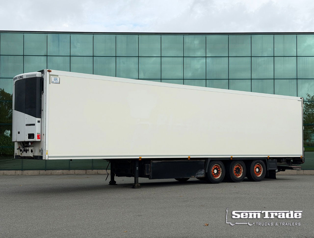 Krone SD Thermo King SLXe Spectrum BI Temp Flower Wide 270 CM High 2.000 KG Lift Disc Brakes NL Trailer - Semirremolque frigorífico: foto 1 Krone SD Thermo King SLXe Spectrum BI Temp Flower Wide 270 CM High 2.000 KG Lift Disc Brakes NL Trailer - Semirremolque frigorífico: foto 1