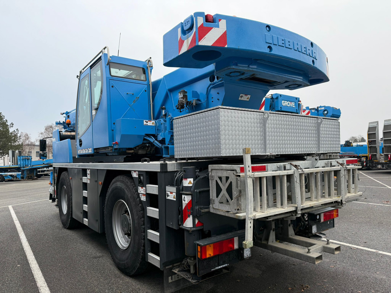 LIEBHERR LTM 1030-2.1 - Autogrúa: foto 2 LIEBHERR LTM 1030-2.1 - Autogrúa: foto 2