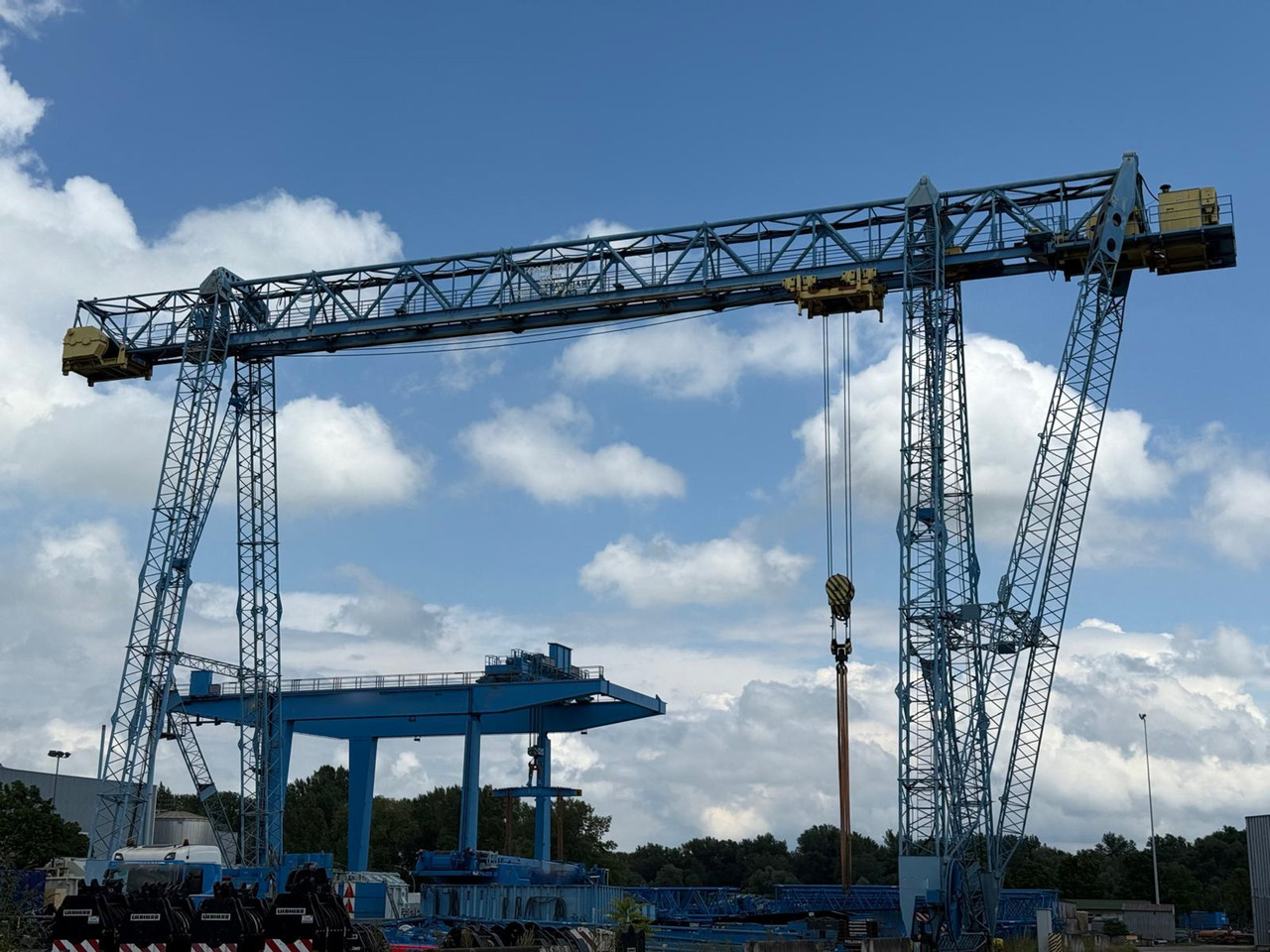 Voest Alpine P22 - Grúa pórtico: foto 1 Voest Alpine P22 - Grúa pórtico: foto 1