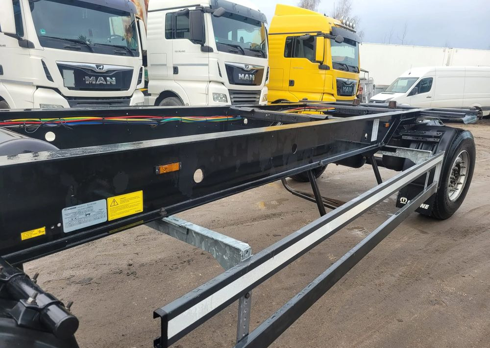 Krone Przyczepa BDF - Remolque portacontenedore/ Intercambiable: foto 2 Krone Przyczepa BDF - Remolque portacontenedore/ Intercambiable: foto 2