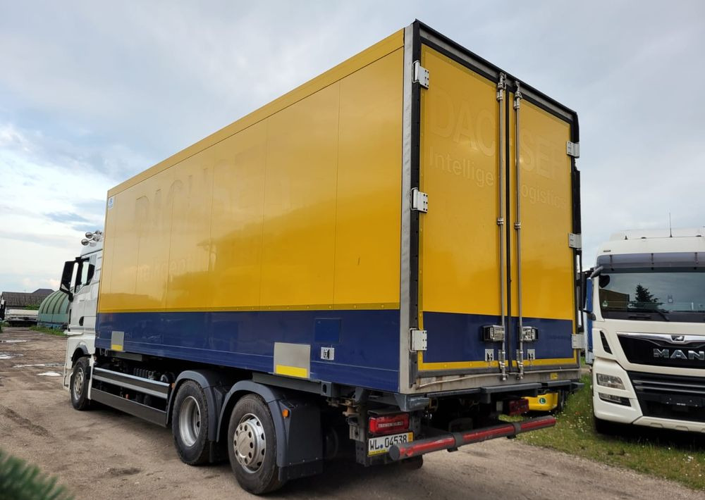 MAN TGX 26.510 oś skrętna do zabudowy - Camión chasis: foto 4 MAN TGX 26.510 oś skrętna do zabudowy - Camión chasis: foto 4