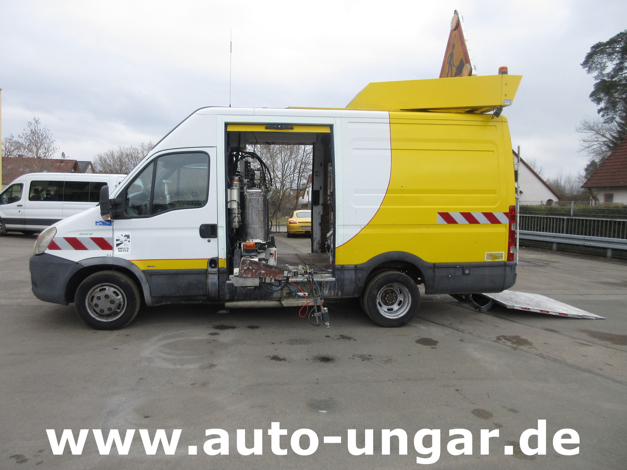 Iveco 50C15 Jetline Graco LineLazer Markiermaschine Hofmann Roadmarking Machine - Construcción de carreteras: foto 2 Iveco 50C15 Jetline Graco LineLazer Markiermaschine Hofmann Roadmarking Machine - Construcción de carreteras: foto 2