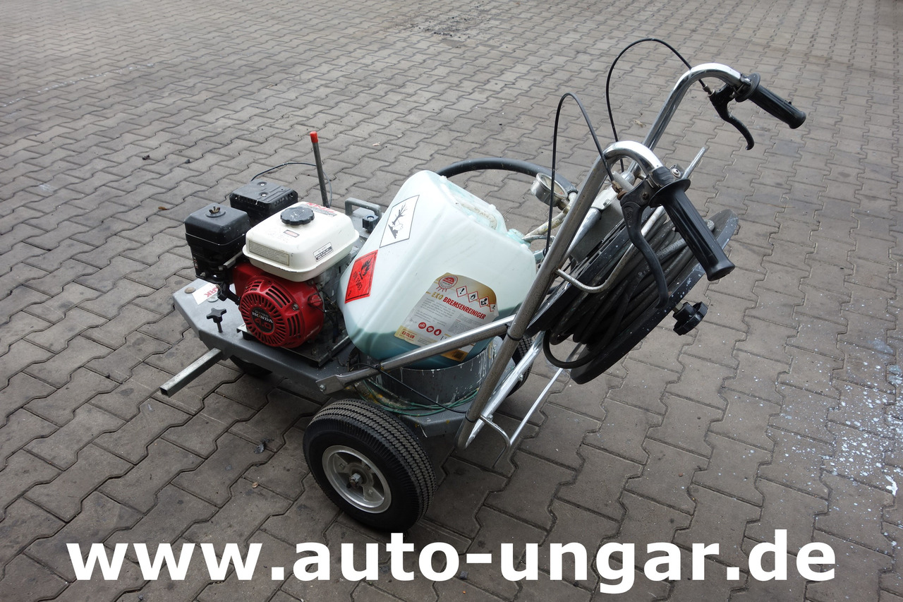 Titan Promark 690 Graco LineLazer Airless Roadmarking Machine Markiermaschine - Construcción de carreteras: foto 1 Titan Promark 690 Graco LineLazer Airless Roadmarking Machine Markiermaschine - Construcción de carreteras: foto 1