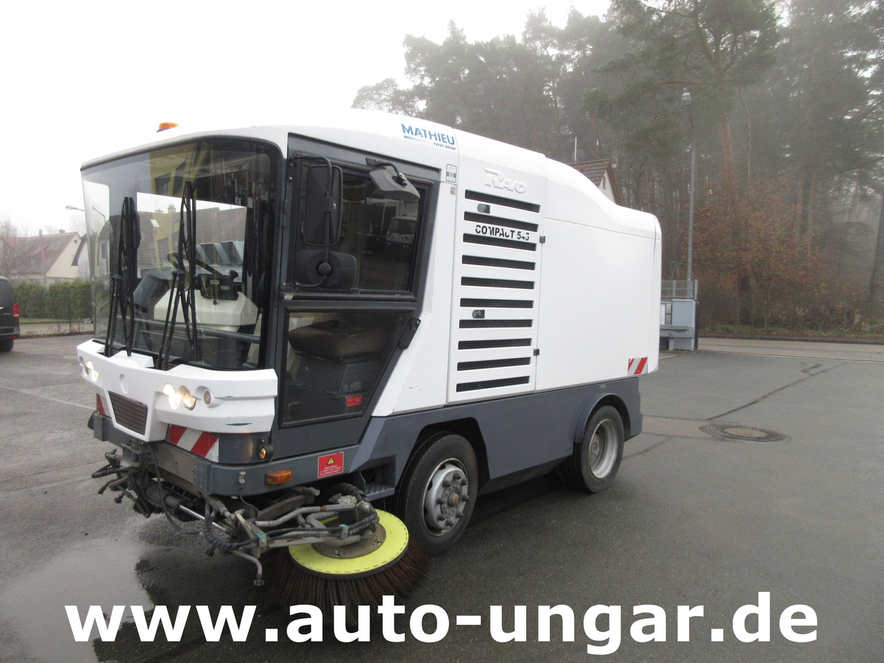 RAVO 545 Compact Kehrmaschine 5m³ Kommunalfahrzeug Baujahr 2010 streetsweeper - Vehículo municipal: foto 5 RAVO 545 Compact Kehrmaschine 5m³ Kommunalfahrzeug Baujahr 2010 streetsweeper - Vehículo municipal: foto 5