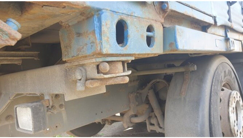 DAF 6x2 FX105.460 EEV BDF 7.2m Kogel retarder automat - Camión lona: foto 5 DAF 6x2 FX105.460 EEV BDF 7.2m Kogel retarder automat - Camión lona: foto 5