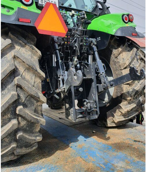 Deutz Agrotron 6145.4 - Tractor: foto 2 Deutz Agrotron 6145.4 - Tractor: foto 2