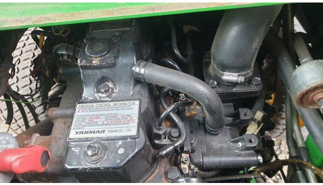 John Deere 1565 Serie II 4WD + MCS 600H - Cortacésped: foto 5 John Deere 1565 Serie II 4WD + MCS 600H - Cortacésped: foto 5