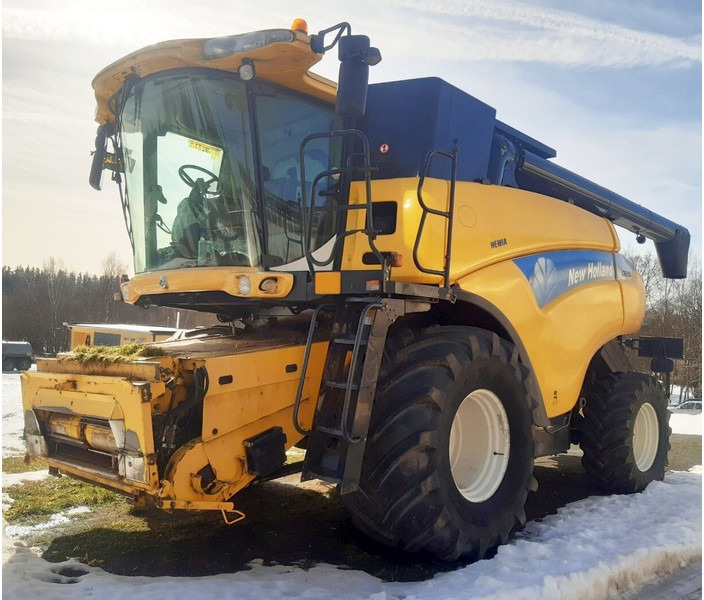 New Holland CR 980 (351) +BISO: VX 750 Crop Ranger +CX100 - Cosechadora de granos: foto 2 New Holland CR 980 (351) +BISO: VX 750 Crop Ranger +CX100 - Cosechadora de granos: foto 2