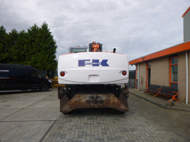 FIAT-KOBELCO E215W - Excavadora de ruedas: foto 4 FIAT-KOBELCO E215W - Excavadora de ruedas: foto 4